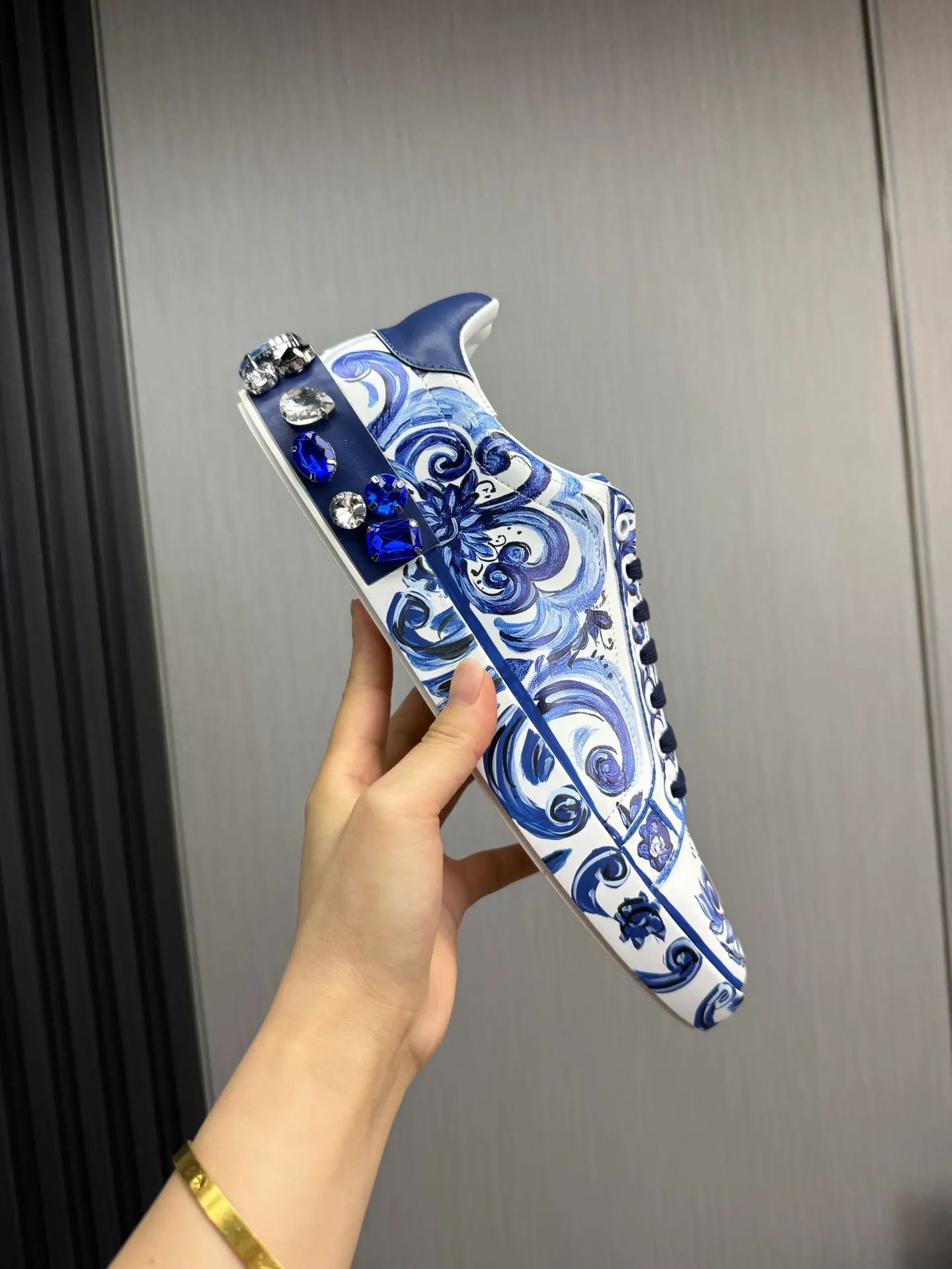 Men's men's shoes 💰520💰 Dolce & gabbana (DG) official website synchronized new models 💥1 fashionable hot models: 1 Exclusive mold opening ✅Imported cowhide for the upper, unique brand style logo upper 💥Sheepskin feet 🐑Original private mold outsole ✔️36-44 (38.45 custom-made, non-refundable)